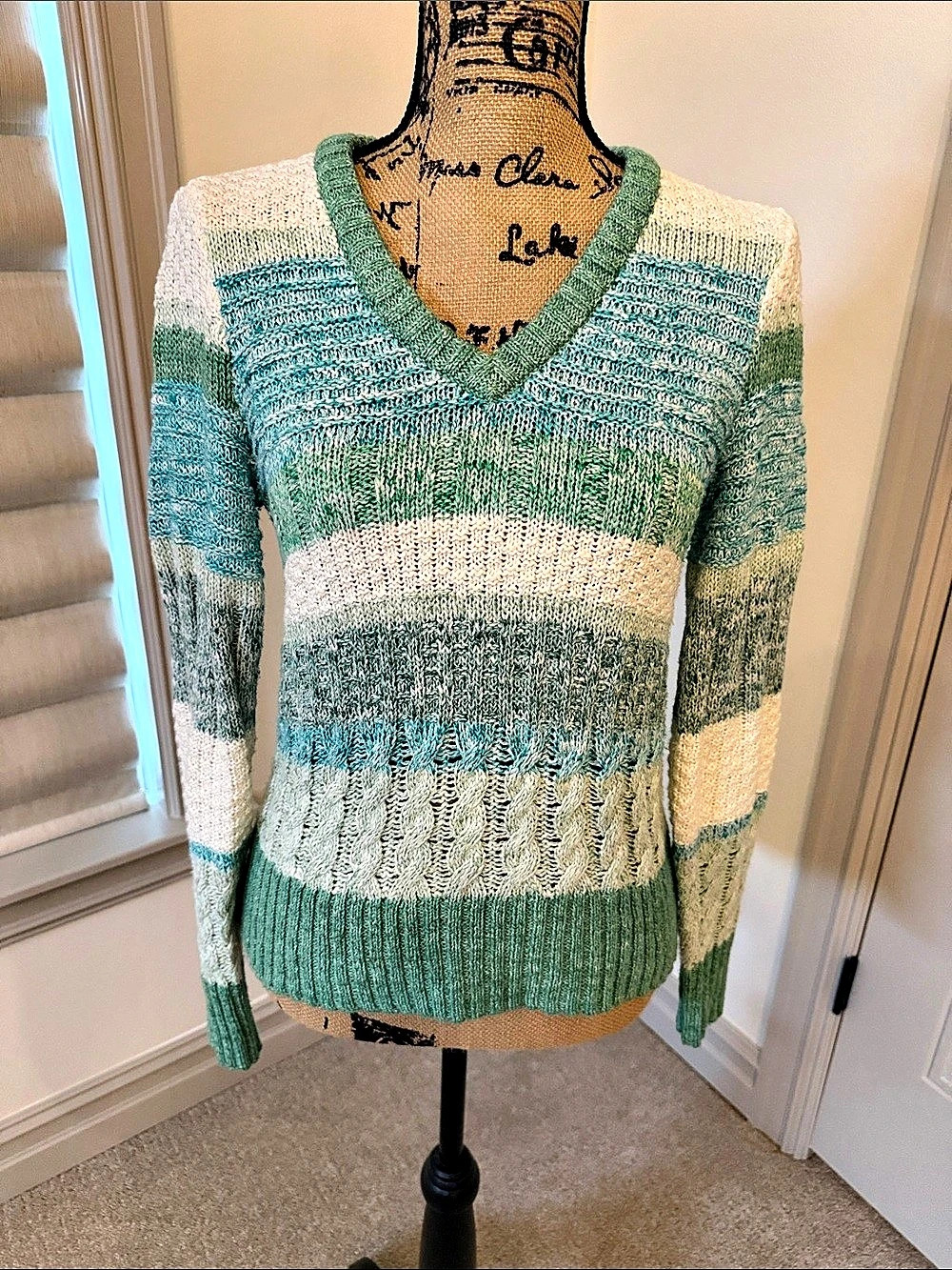 cabi Mix Stitch Pullover Striped V-Neck Sweater Green & White XXS